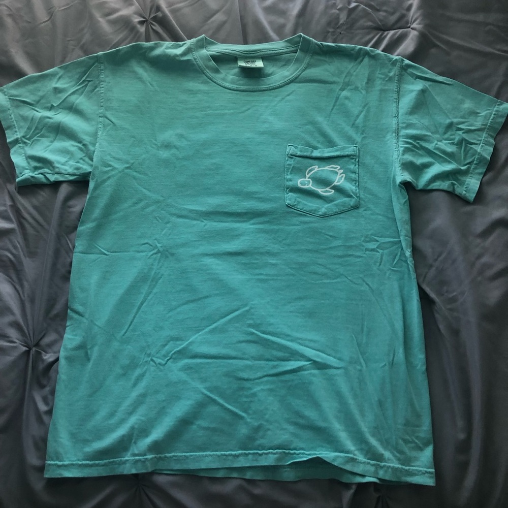 Shelly cove tee